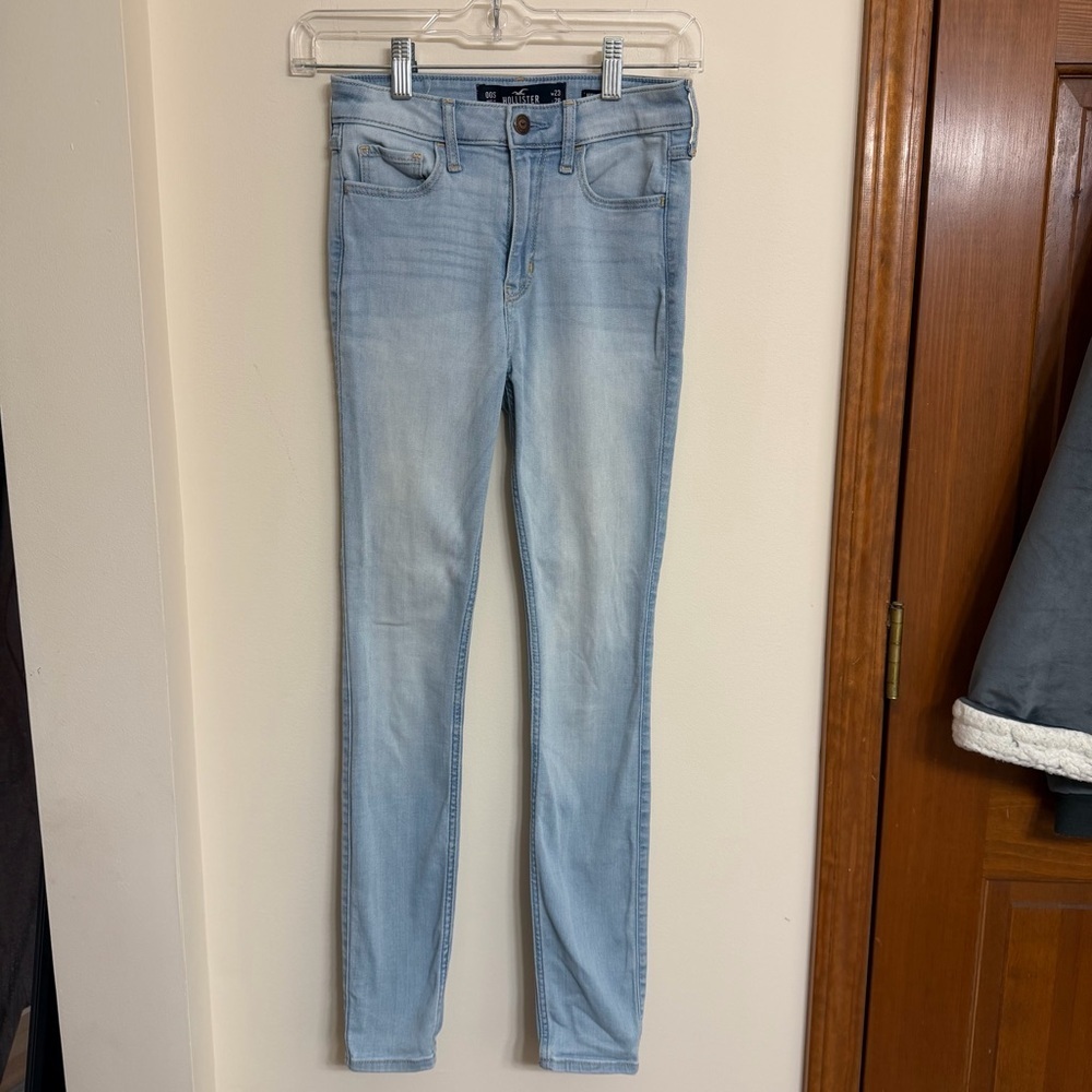 Holster Light Wash Women’s Skinny Jeans